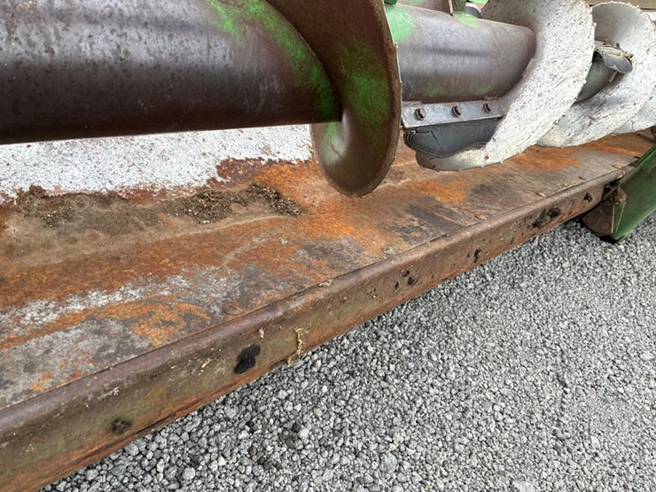 john-deere-843-image-11