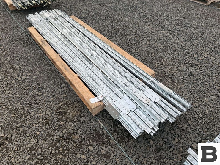 10'-galvanized-t-posts-image-2