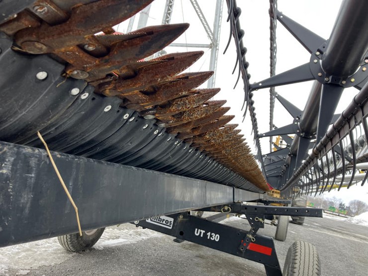 2011-case-ih-3020-image-16