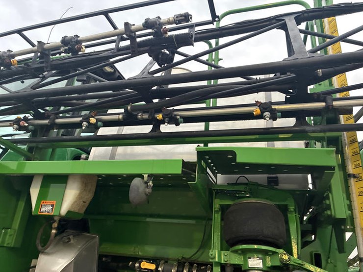 2011-john-deere-4830-image-35