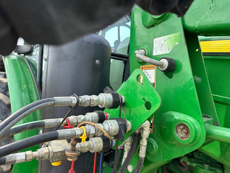 2011-john-deere-5090m-image-37