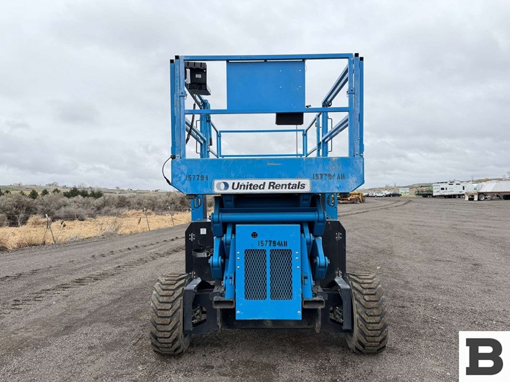 genie-gs-4390-scissor-lift-image-8