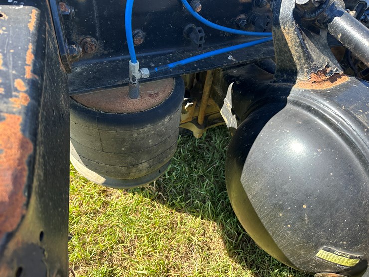 #40057-•-2001-freightliner-century-classic-s/t-t/a-daycab-truck-tractor-1fujbbbg41lh91794-image-16