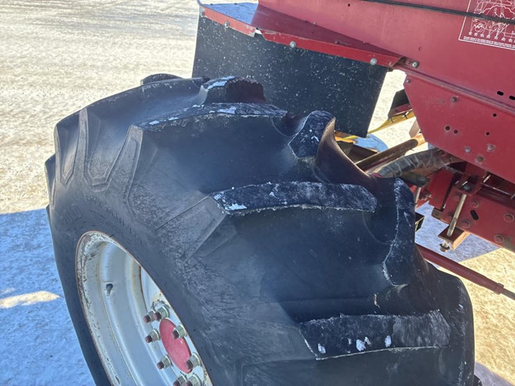 1994-case-ih-1666-image-35