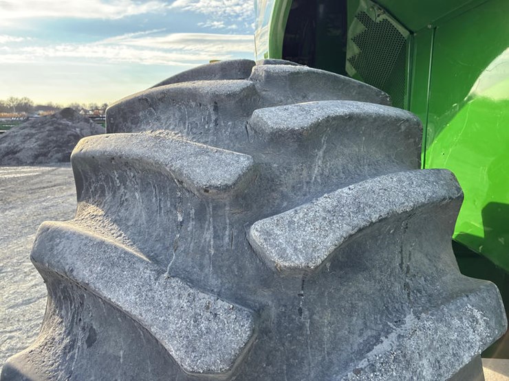 2009-john-deere-9570-sts-image-32