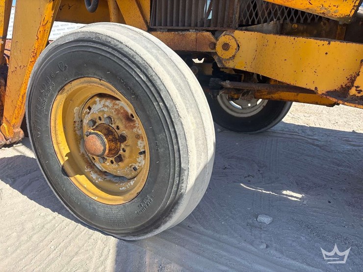 john-deere-302a-image-32