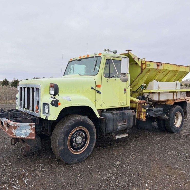 1991 INTERNATIONAL 2574