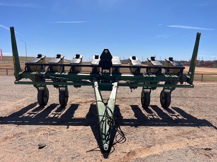 john-deere-7200-image-2