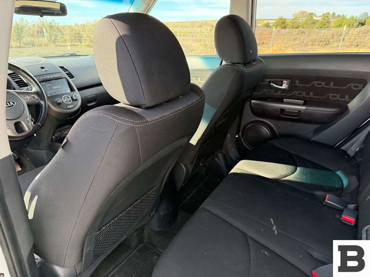 2013-kia-soul-mpv-image-18