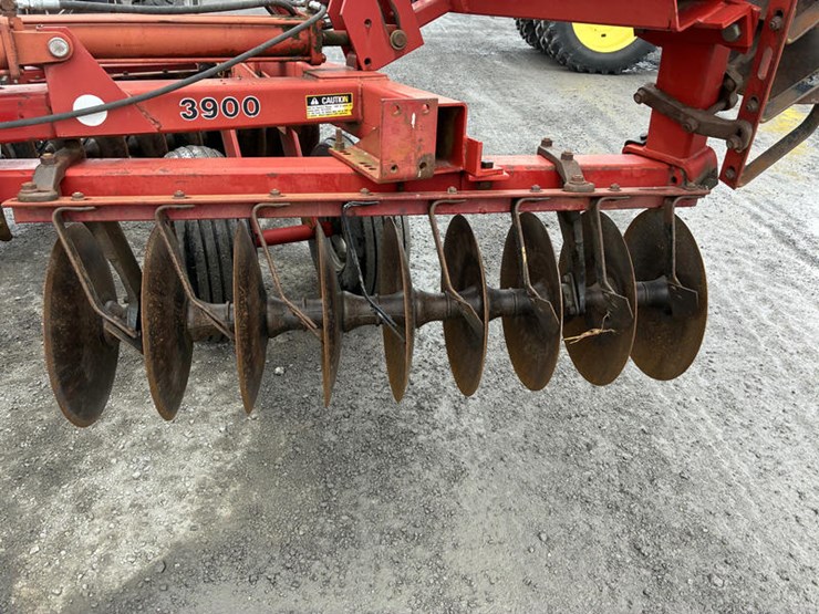 case-ih-3900-image-27