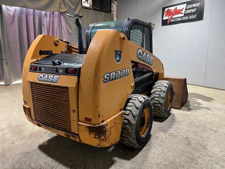 2015-case-sr220-image-5