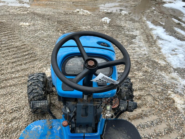 new-holland-1725-image-20