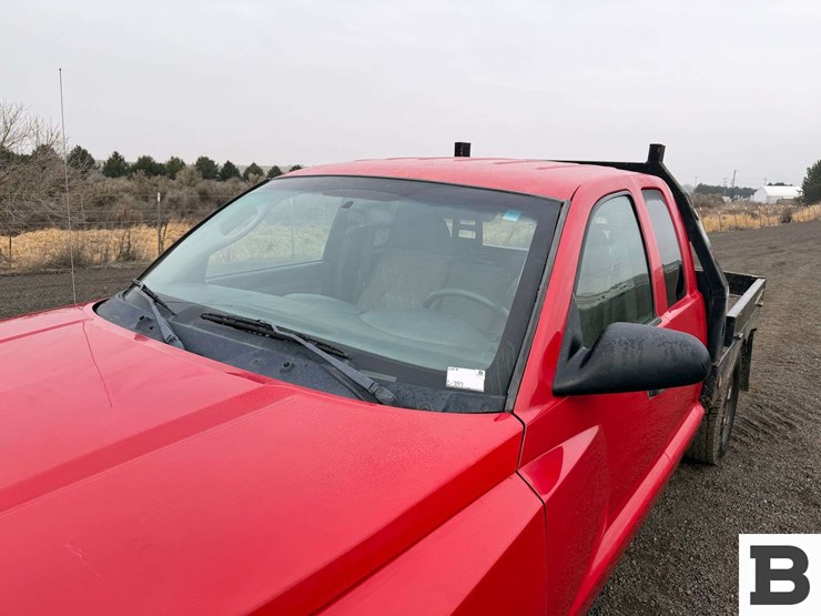 2005-dodge-dakota-image-8