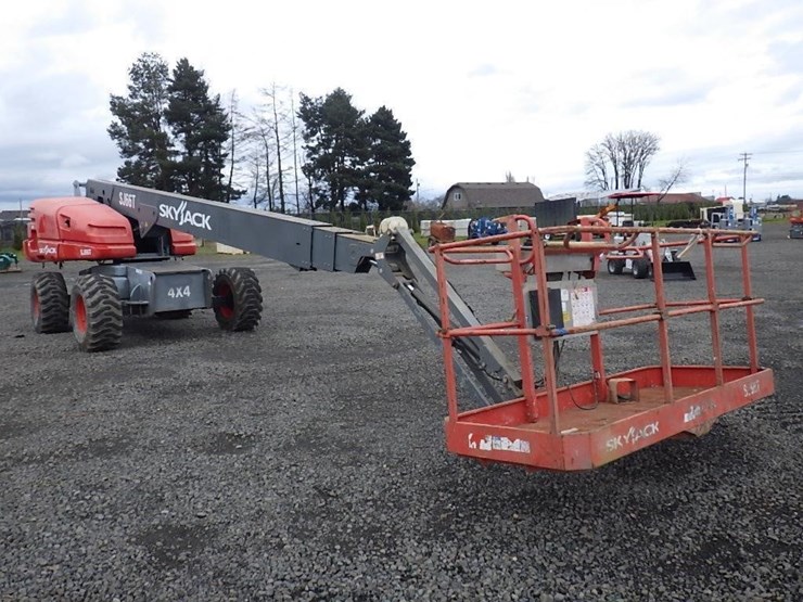 2017-skyjack-sj66t-image-3