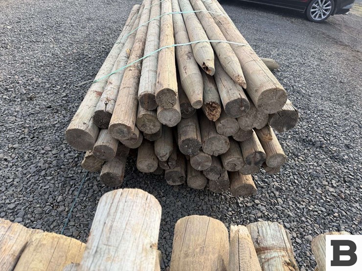 ..-wooden-posts-image-3