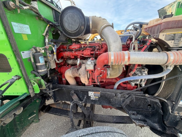 2021-peterbilt-367-image-10