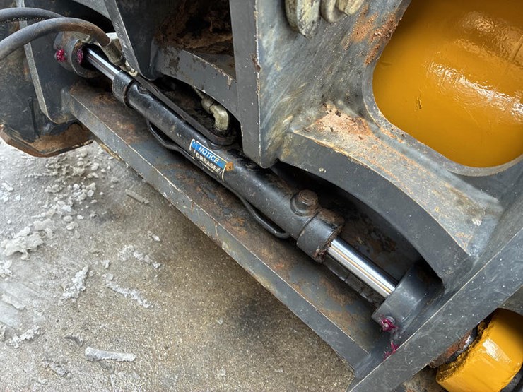 2019-deere-544l-image-19