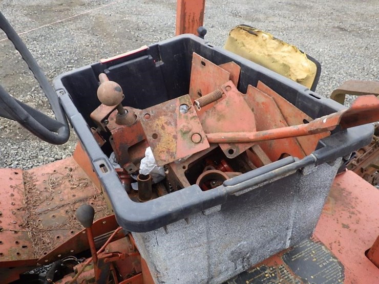 ditch-witch-2310w-image-18