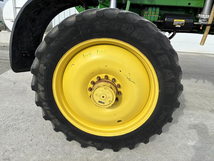2014-john-deere-4830-image-56