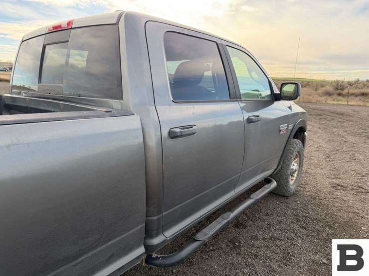 2012-dodge-2500-image-22