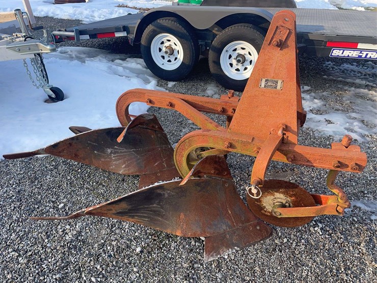 ford-2-bottom-plow-image-1