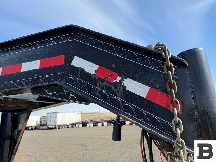 2014-pj-gooseneck-flatbed-trailer-image-18