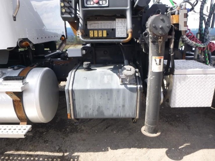 freightliner-coronado-122-image-49