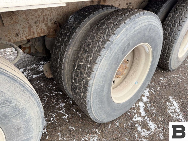 1998-kenworth-t800-image-27