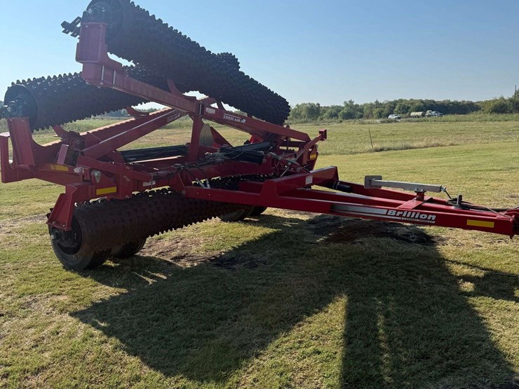 2019-brillion-wfp-cultipacker-image-4