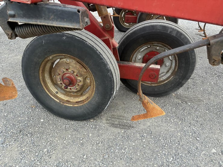 case-ih-4800-image-4