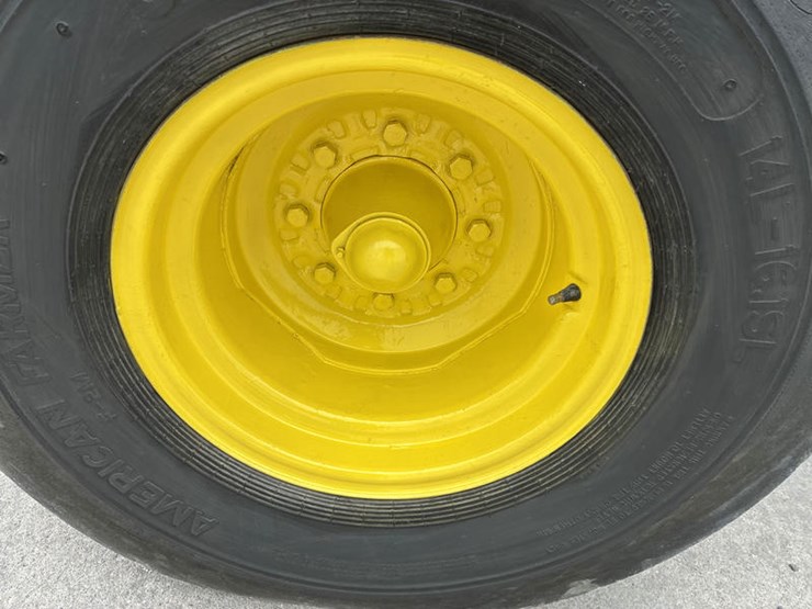 john-deere-4560-image-39