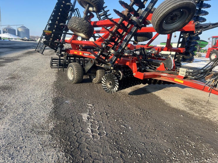 2020-case-ih-true-tandem-335vt-image-2