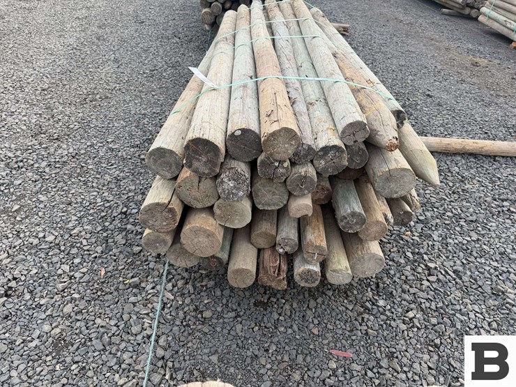 ..-wooden-posts-image-3