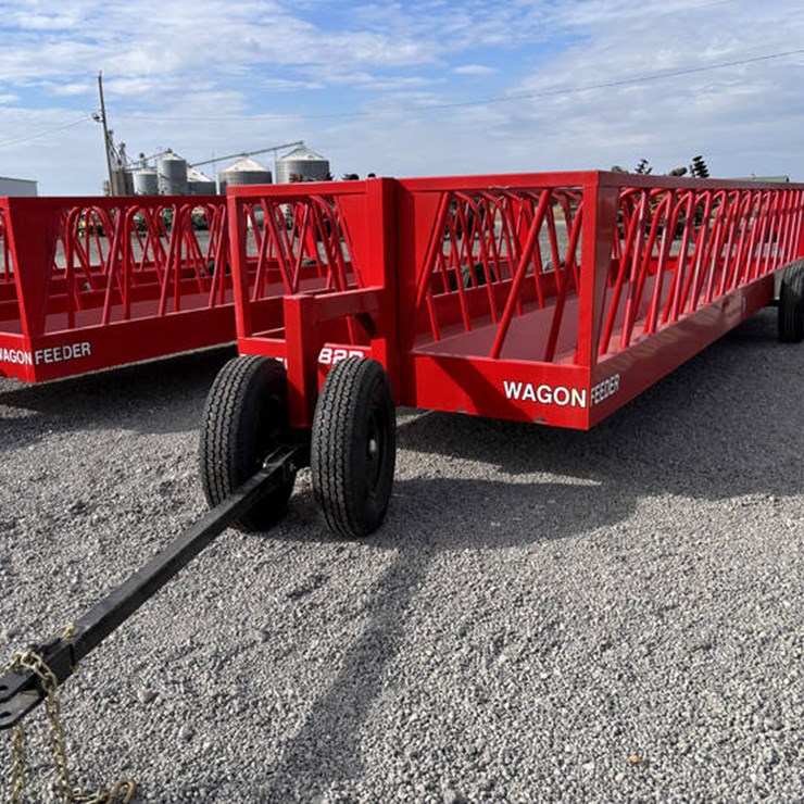 #114519 • INDUSTRIAS AMERICA WAGON FEEDER 82R #45117