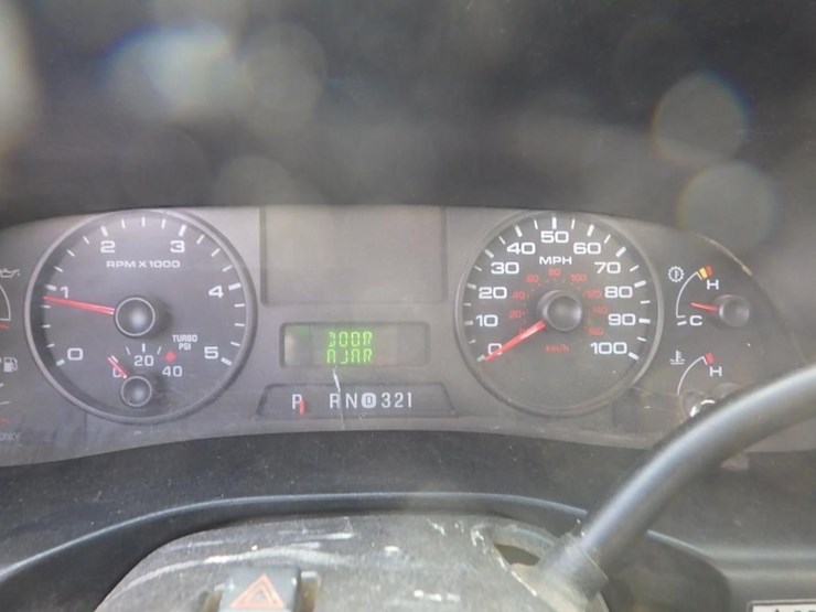 2007-ford-f550-image-23