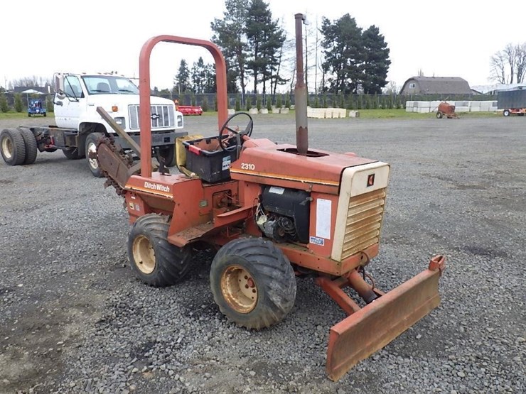 ditch-witch-2310w-image-3