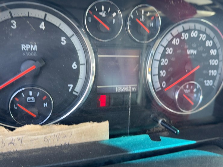 2012-dodge-1500-image-14