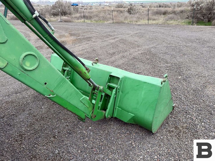 1983-john-deere-2350-image-44