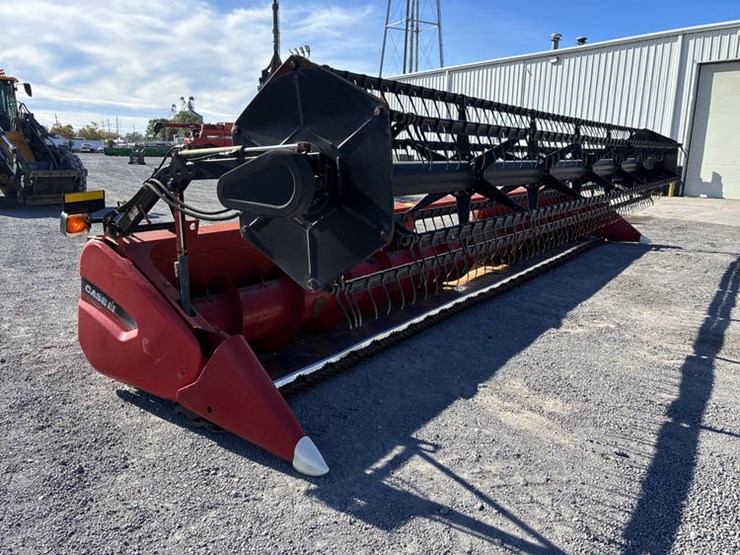 2011-case-ih-3020-image-7