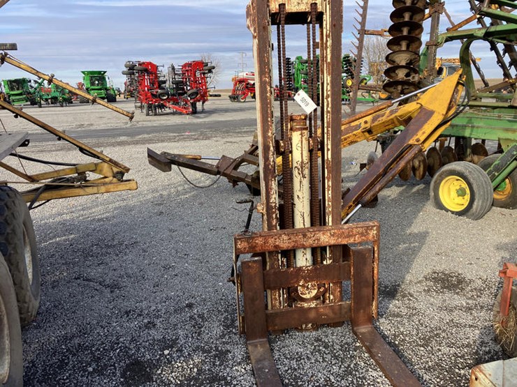 #5019-•-3pt-forklift-image-1