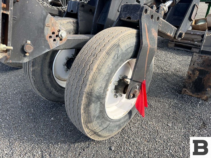 schlagel-mfg.-ripper,-implement-dolly,-great-plains-corn-planter-image-93