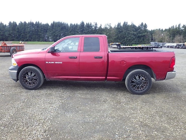 2011-dodge-1500-image-8