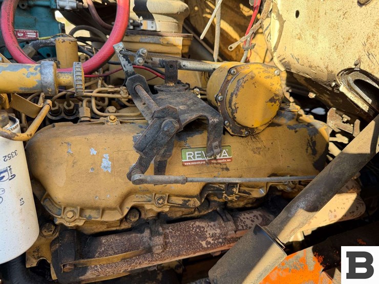 1985-ford-8000-image-43