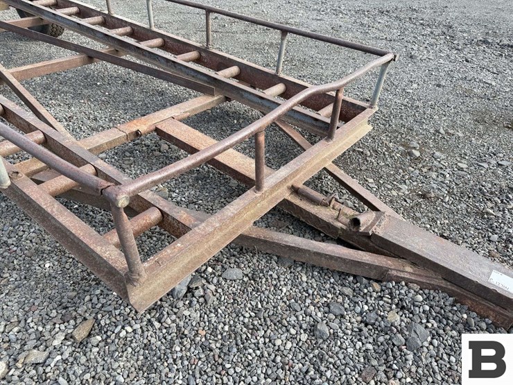 20'-orchard-bin-trailer-image-9