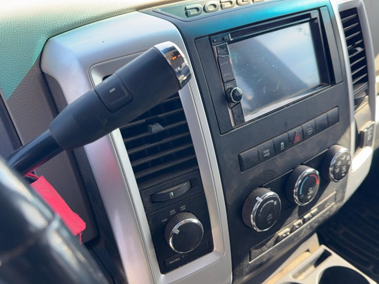 2012-dodge-1500-image-15