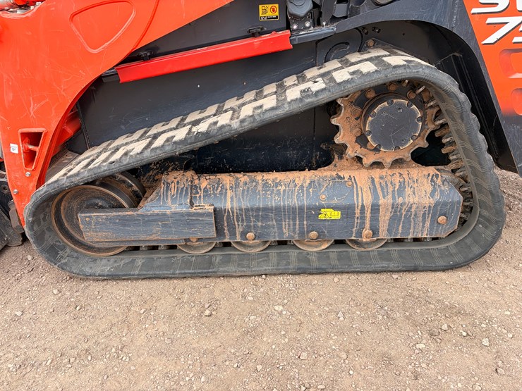 kubota-svl75-2-image-12