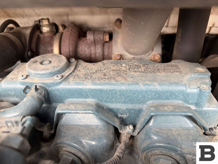 2013-bobcat-s570-image-20