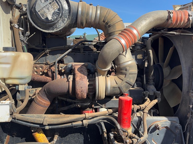 1993-peterbilt-377-image-19