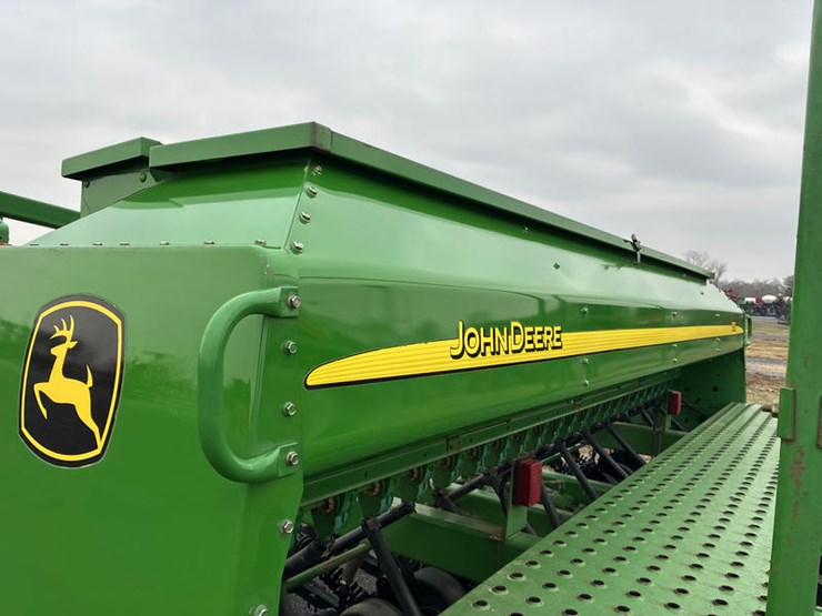 2003-john-deere-1590-image-45