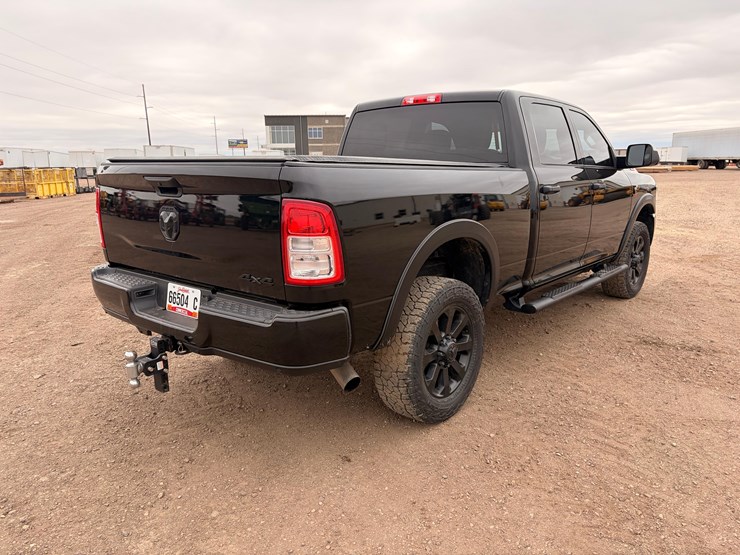 2022-ram-2500-hd-pickup-image-3